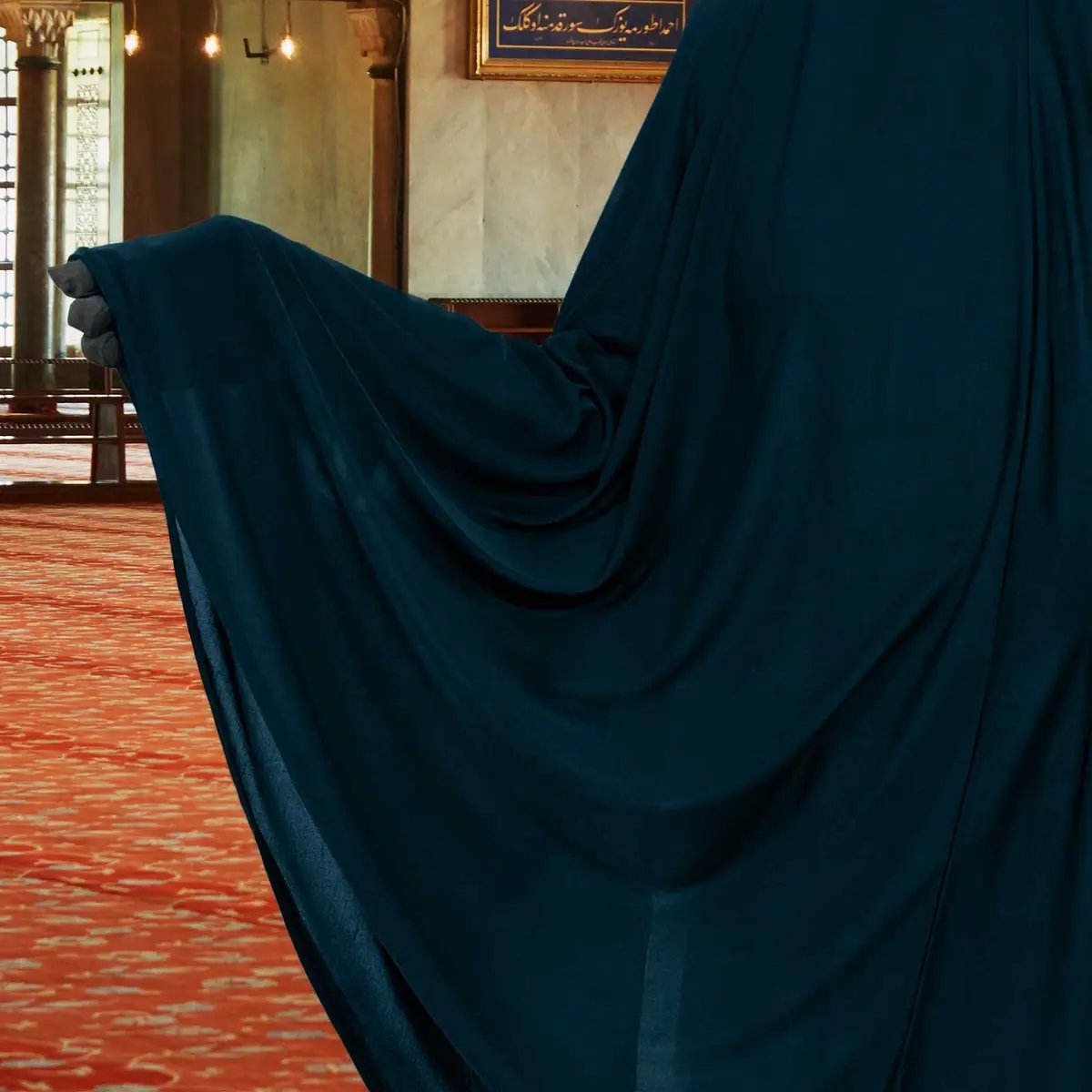 long scarf dark green