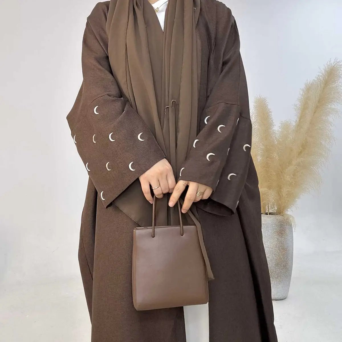 golden-and-white-moon-embroidery-on-both-sleeves