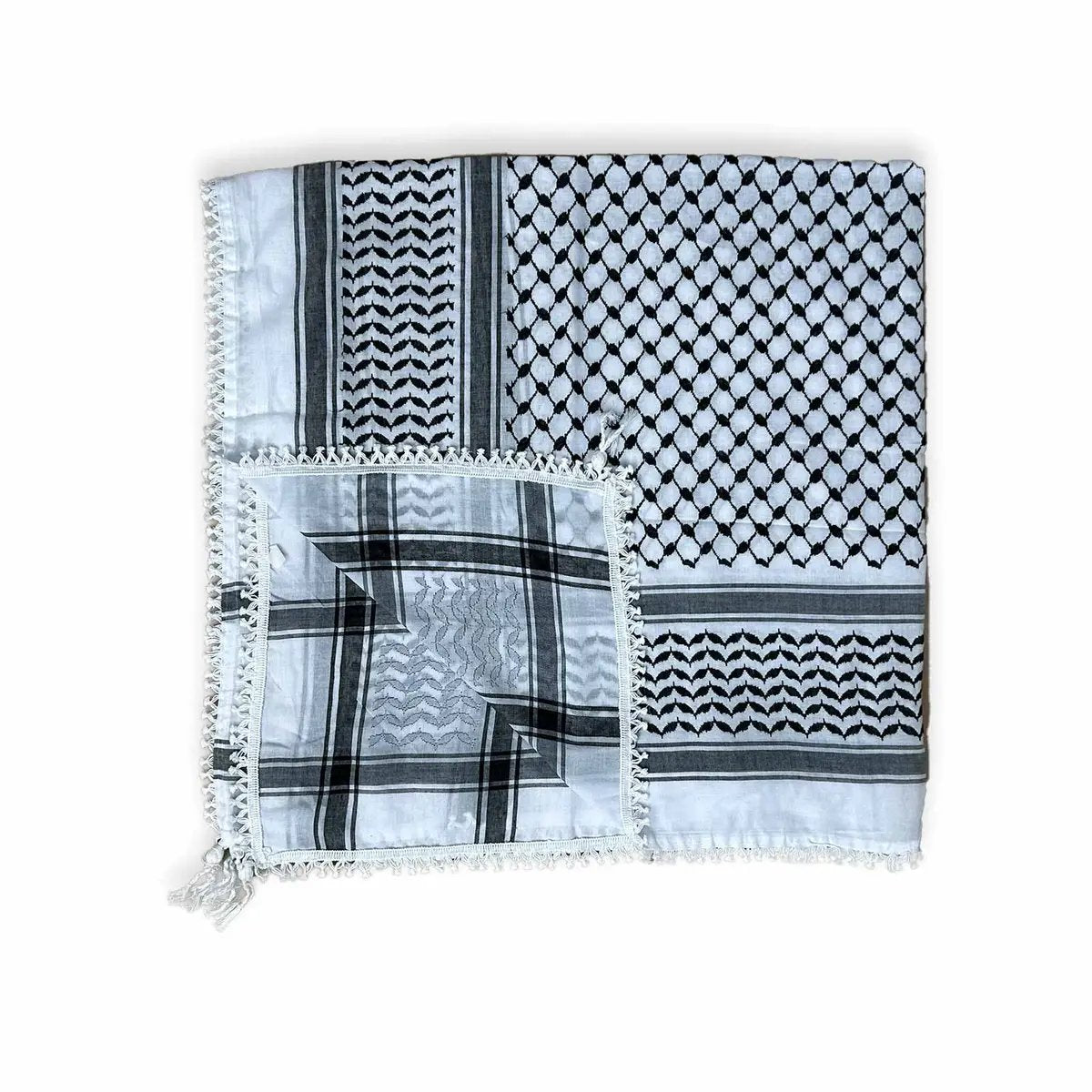 decorative-small-tassels-along-the-edge